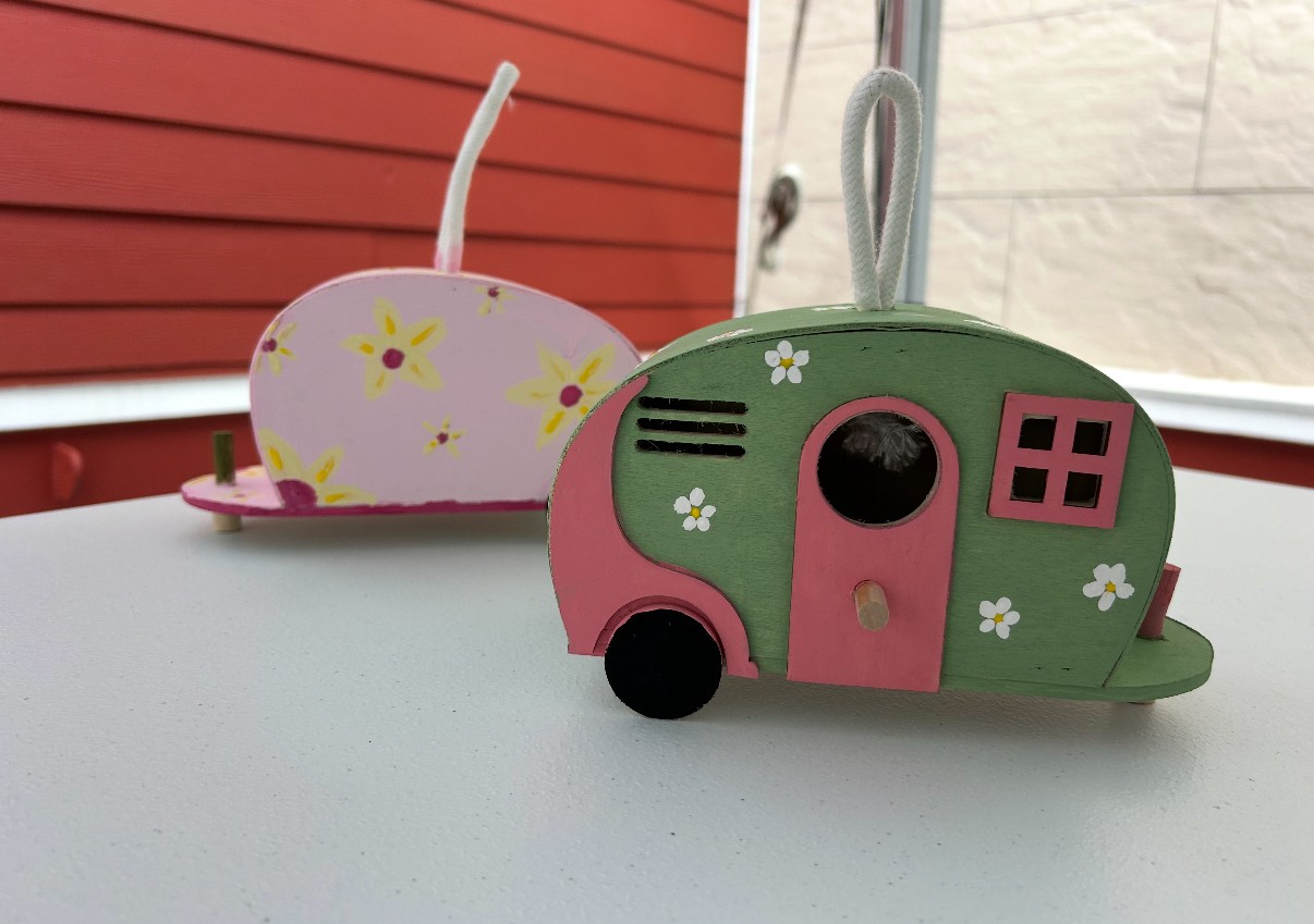 Crafts and Cocktails
